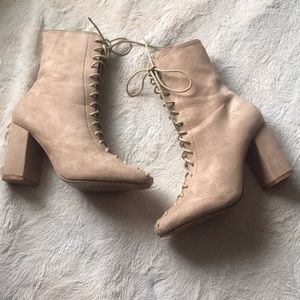 Cape Robbin Lace Up Boots Ankle Booties Nude 8